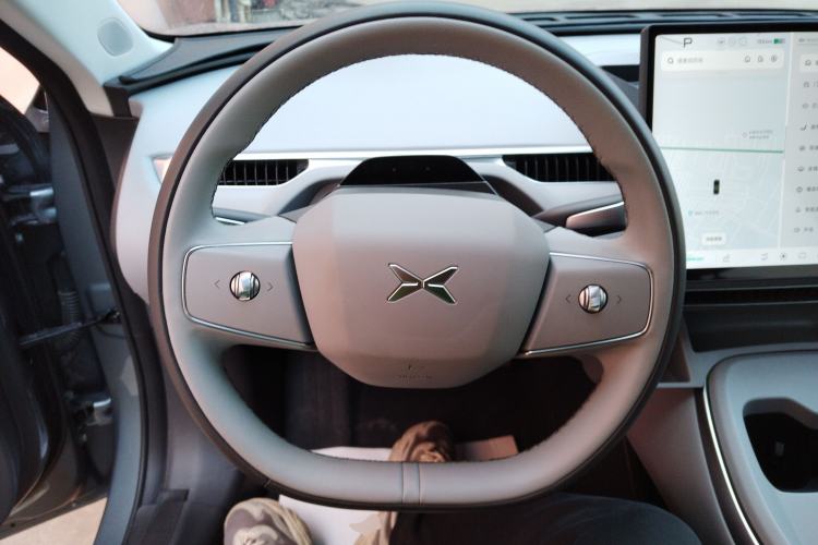 Used XPeng MONA M03 2024 620 with Ultra-Long Range Steering Wheel