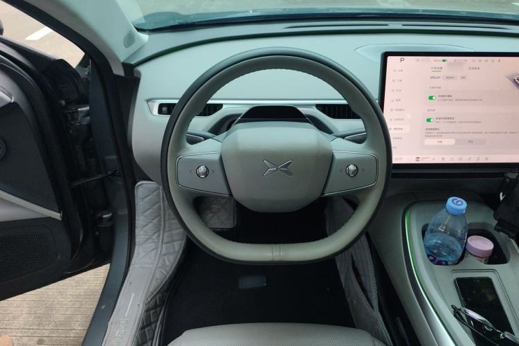 Used XPeng MONA M03 2024 620 with Ultra-Long Range Steering Wheel