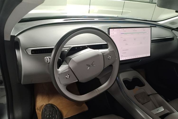 Used XPeng MONA M03 2024 620 with Ultra-Long Range Steering Wheel