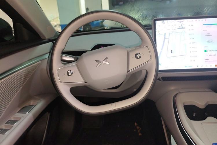 Used XPeng MONA M03 2024 620 with Ultra-Long Range Steering Wheel