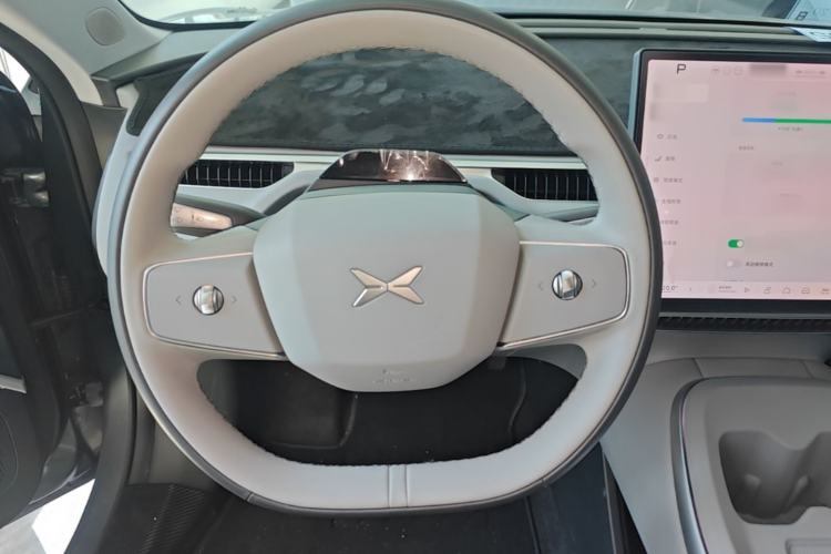 Used XPeng MONA M03 2024 620 with Ultra-Long Range Steering Wheel