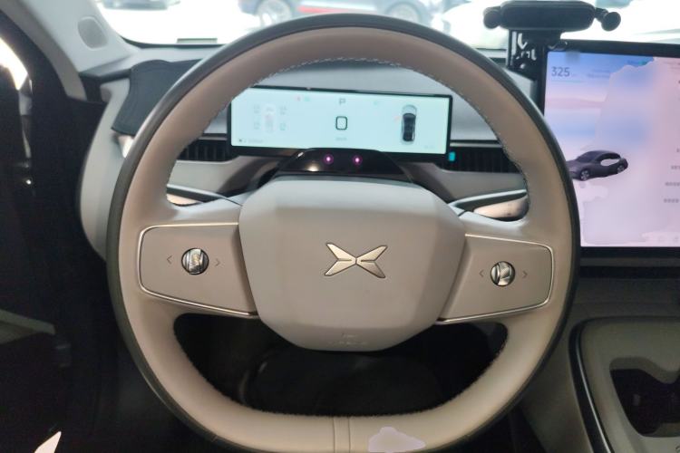 Used XPeng MONA M03 2024 620 with Ultra-Long Range Steering Wheel