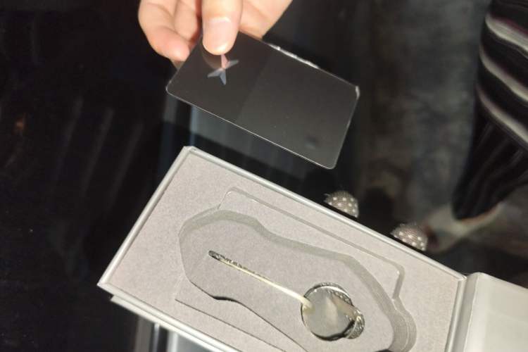 Used XPeng MONA M03 2024 620 with Ultra-Long Range Vehicle Key