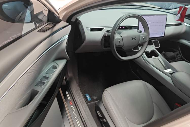 Used XPeng MONA M03 2024 620 with Ultra-Long Range Driver Seat