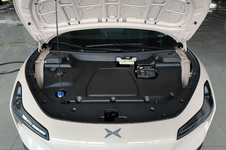 Used XPeng MONA M03 2024 515 Long-Range Engine Bay