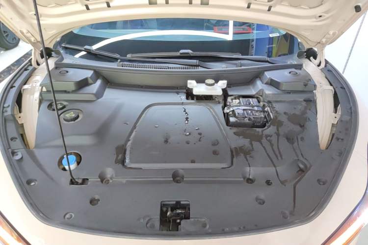 Used XPeng MONA M03 2024 515 Long-Range Engine Bay