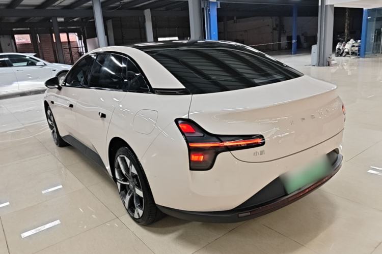 Used XPeng MONA M03 2024 620 with Ultra-Long Range Exterior 2
