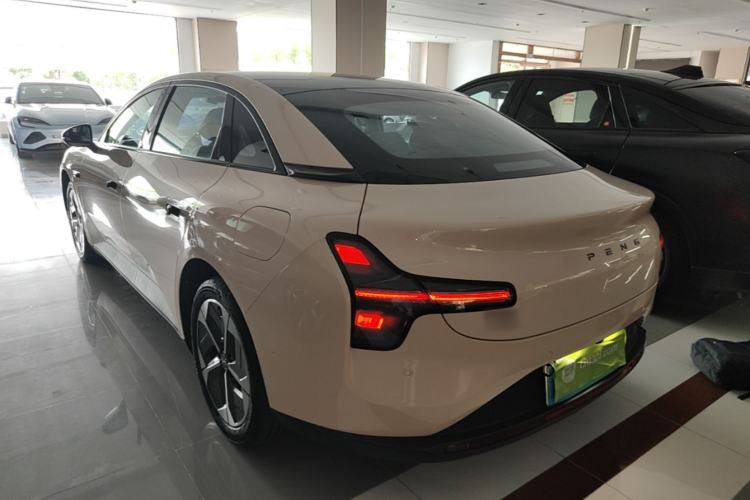 Used XPeng MONA M03 2024 620 with Ultra-Long Range Exterior 2