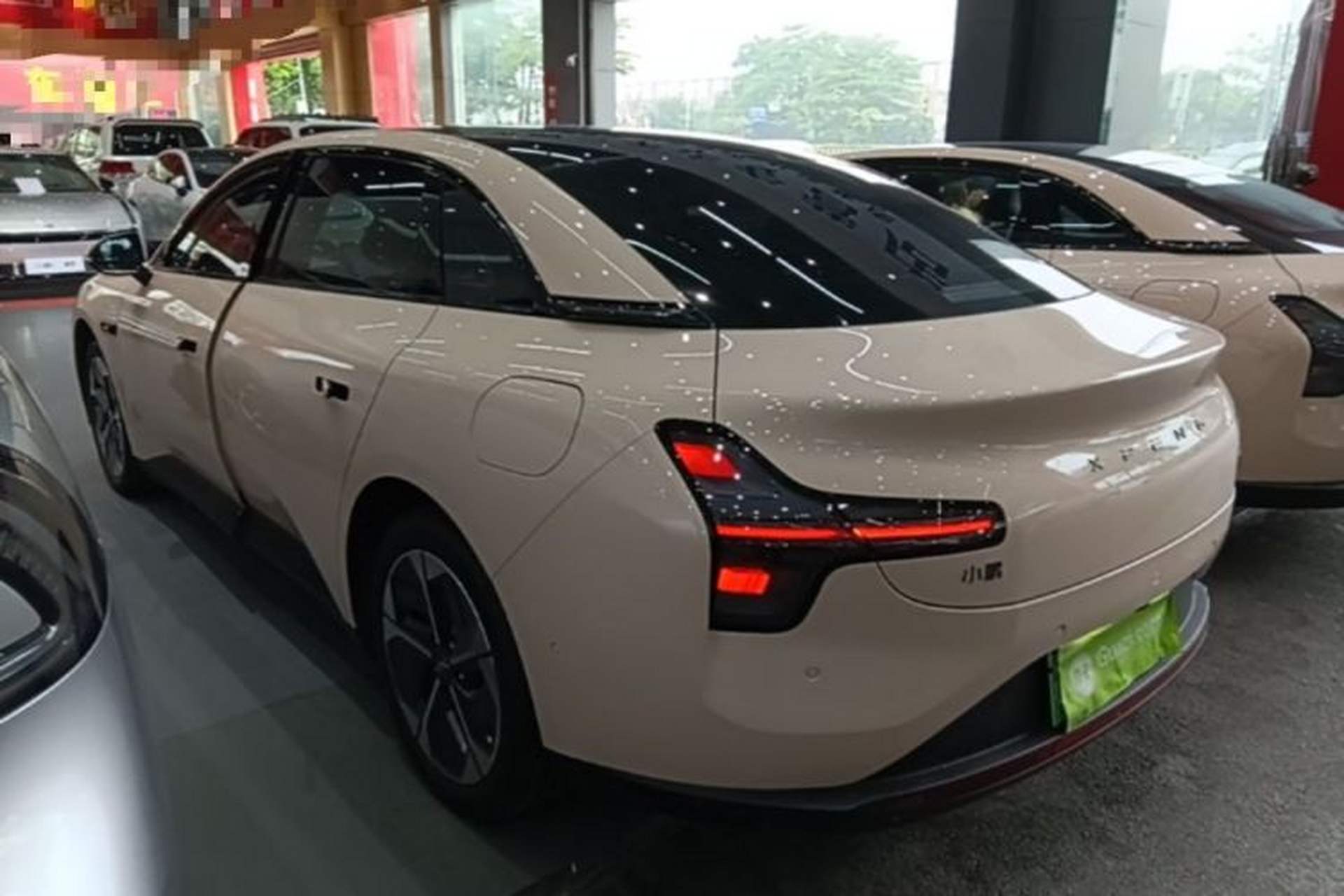 Used XPeng MONA M03 2024 620 with Ultra-Long Range Exterior 2