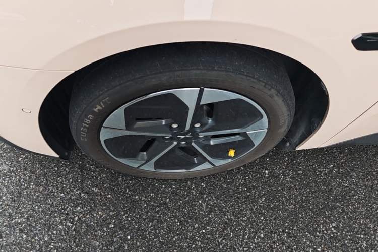 Used XPeng MONA M03 2024 515 Long-Range Exterior 4