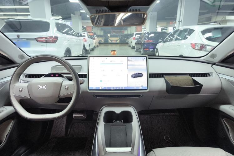 Used XPeng MONA M03 2024 620 with Ultra-Long Range Interior 2