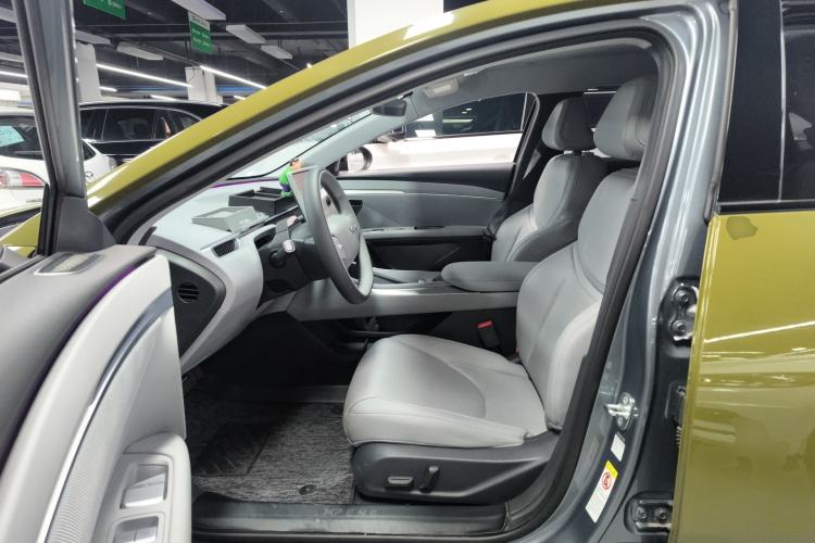 Used XPeng MONA M03 2024 620 with Ultra-Long Range Left Front Seat