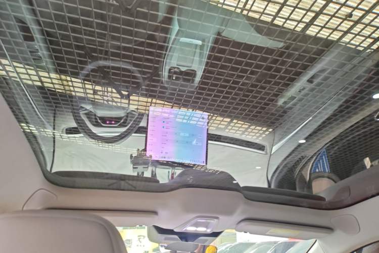 Used XPeng MONA M03 2024 620 with Ultra-Long Range Headliner
