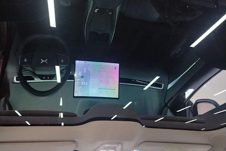 Used XPeng MONA M03 2024 620 with Ultra-Long Range Headliner