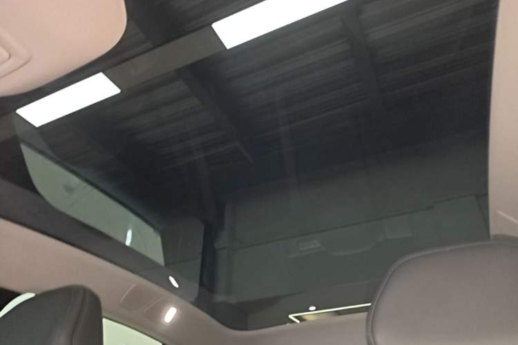 Used XPeng MONA M03 2024 620 with Ultra-Long Range Headliner