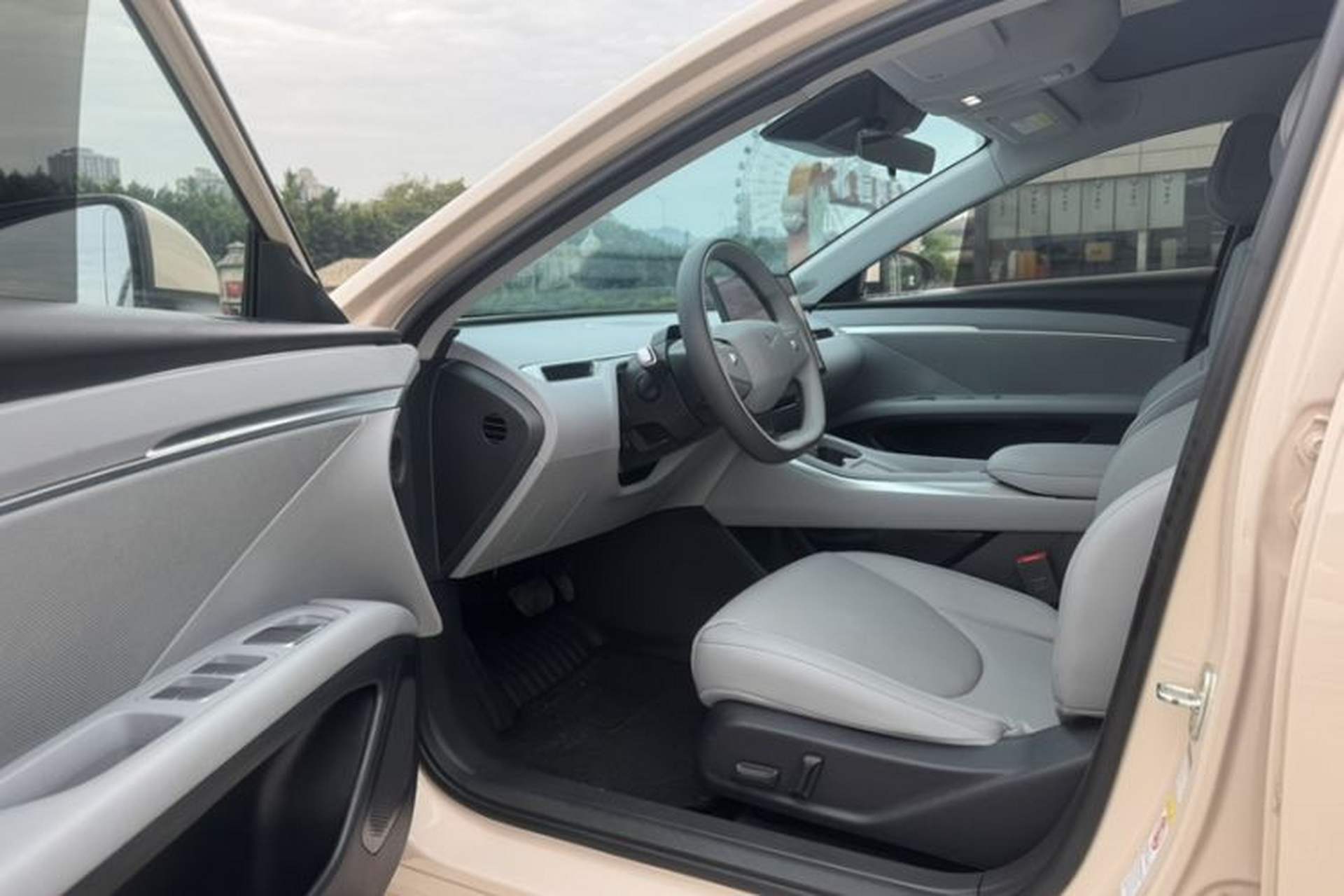 Used XPeng MONA M03 2024 515 Long-Range Interior 1