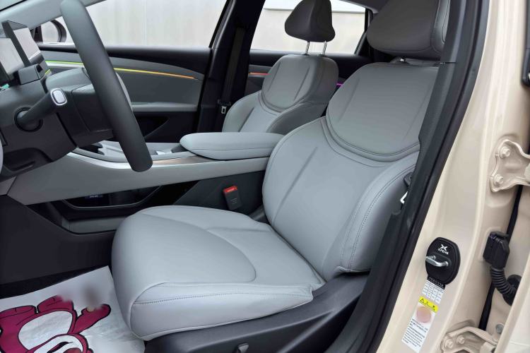 Used XPeng MONA M03 2024 515 Long-Range Interior 10