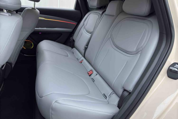Used XPeng MONA M03 2024 515 Long-Range Interior 11