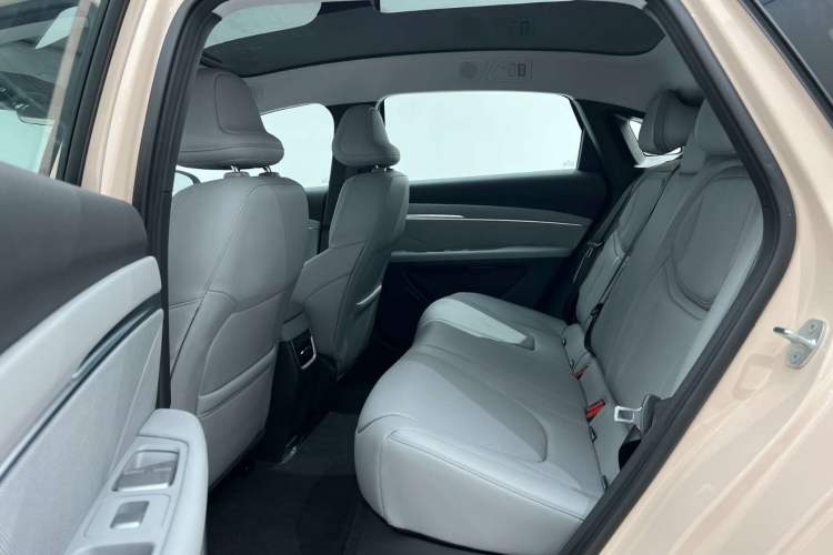 Used XPeng MONA M03 2024 620 with Ultra-Long Range Interior 6