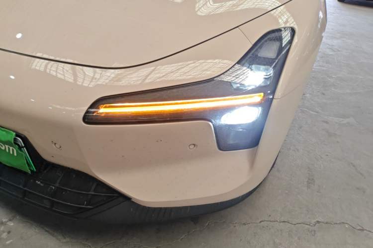 Used XPeng MONA M03 2024 620 with Ultra-Long Range Left Front Headlight