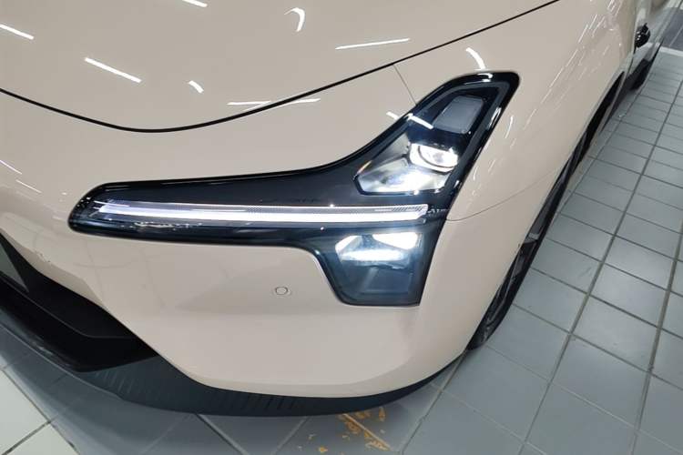 Used XPeng MONA M03 2024 620 with Ultra-Long Range Left Front Headlight
