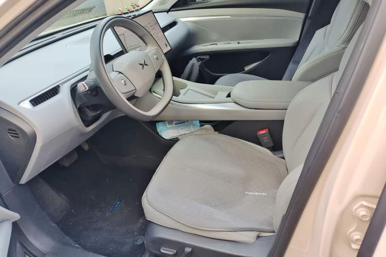 Used XPeng MONA M03 2024 620 with Ultra-Long Range Left Front Seat