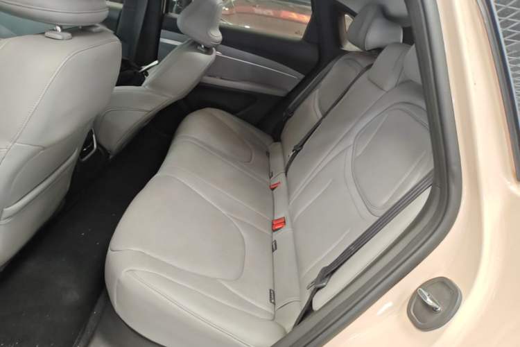 Used XPeng MONA M03 2024 620 with Ultra-Long Range Left Rear Seat