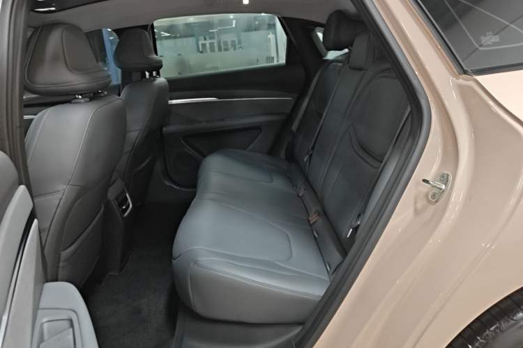 Used XPeng MONA M03 2024 620 with Ultra-Long Range Left Rear Seat
