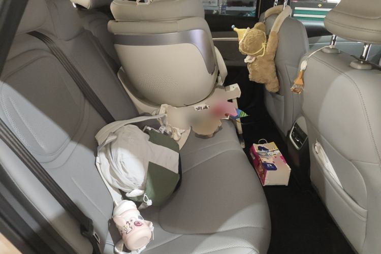 Used XPeng MONA M03 2024 620 with Ultra-Long Range Left Rear Seat