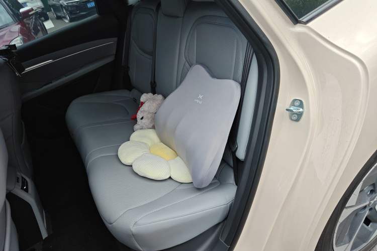 Used XPeng MONA M03 2024 620 with Ultra-Long Range Left Rear Seat