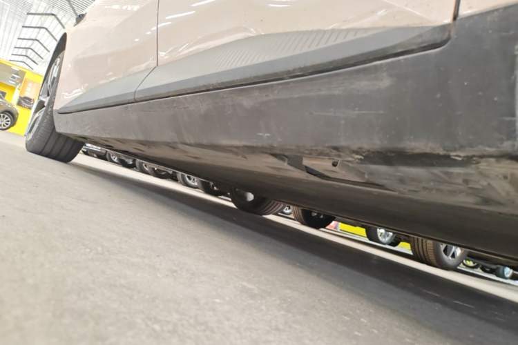 Used XPeng MONA M03 2024 620 with Ultra-Long Range Left Side Sill