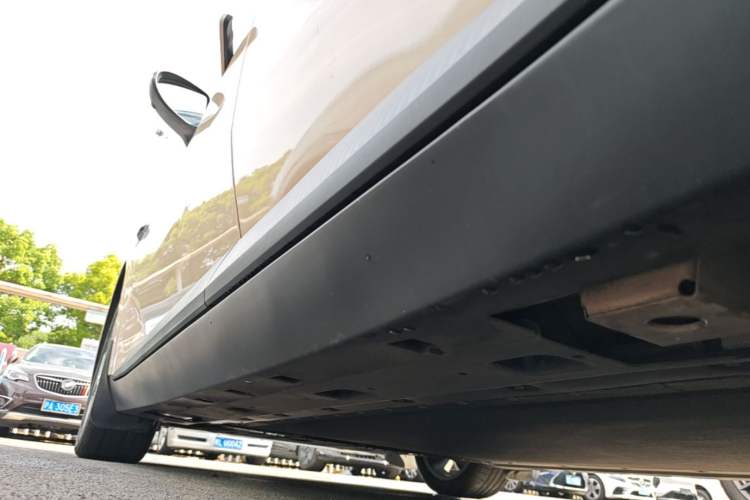 Used XPeng MONA M03 2024 515 Long-Range Left Side Sill