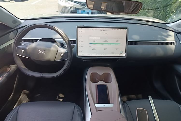 Used XPeng MONA M03 2024 620 with Ultra-Long Range Center Console