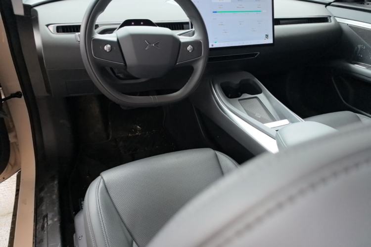 Used XPeng MONA M03 2024 620 with Ultra-Long Range Center Console