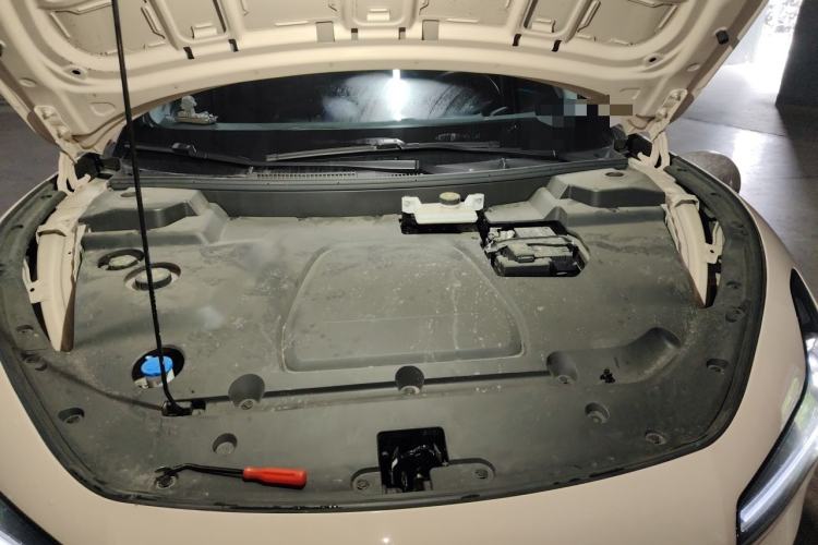 Used XPeng MONA M03 2024 620 with Ultra-Long Range Engine Bay
