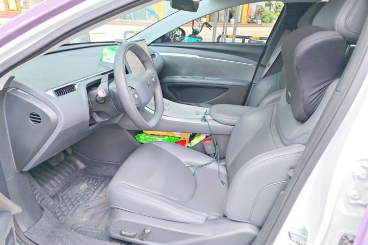 Used XPeng MONA M03 2024 620 with Ultra-Long Range Left Front Seat