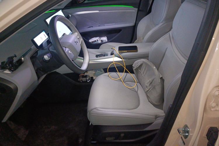 Used XPeng MONA M03 2024 620 with Ultra-Long Range Left Front Seat