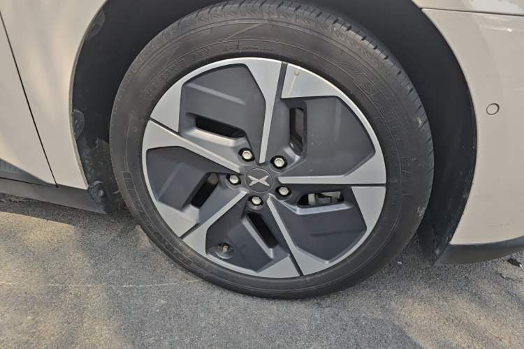 Used XPeng MONA M03 2024 515 Long-Range Right Front Wheel Hub
