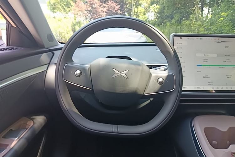 Used XPeng MONA M03 2024 620 with Ultra-Long Range Steering Wheel