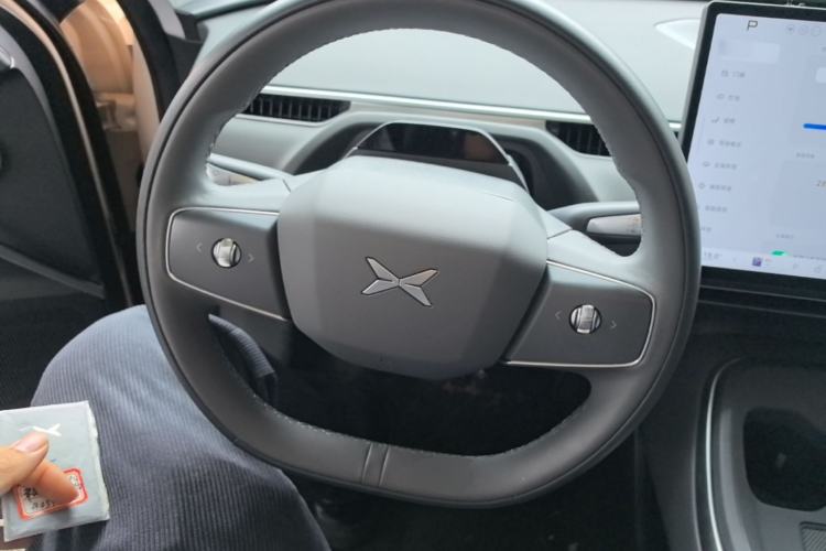 Used XPeng MONA M03 2024 620 with Ultra-Long Range Steering Wheel