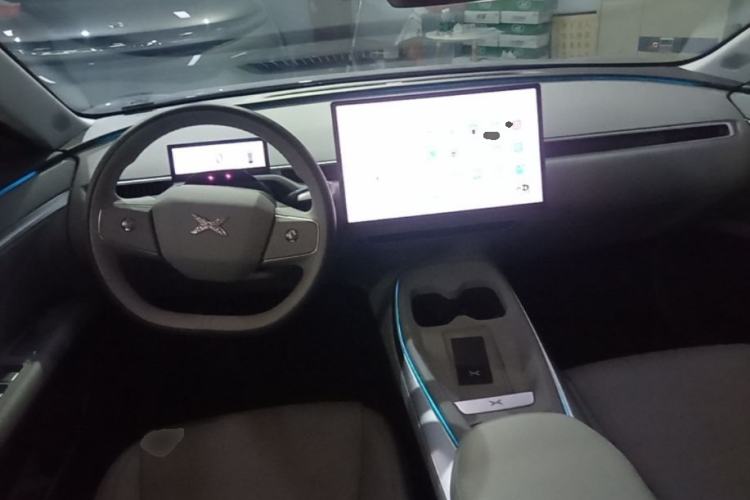 Used XPeng MONA M03 2024 620 with Ultra-Long Range Center Console