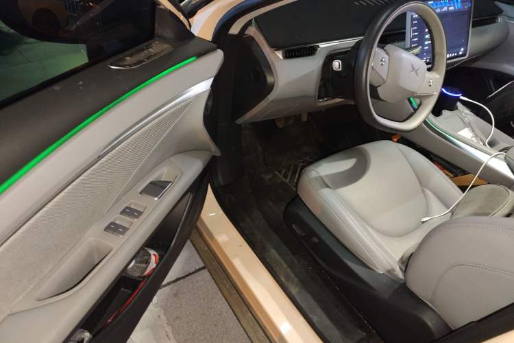 Used XPeng MONA M03 2024 620 with Ultra-Long Range Driver Seat