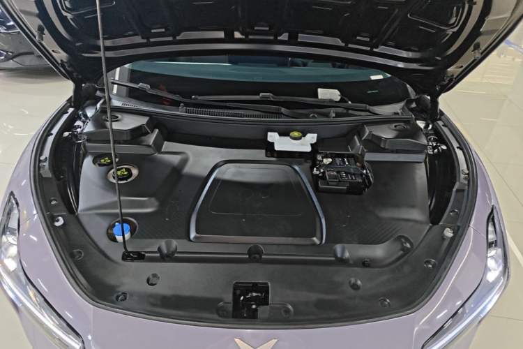 Used XPeng MONA M03 2024 620 with Ultra-Long Range Engine Bay