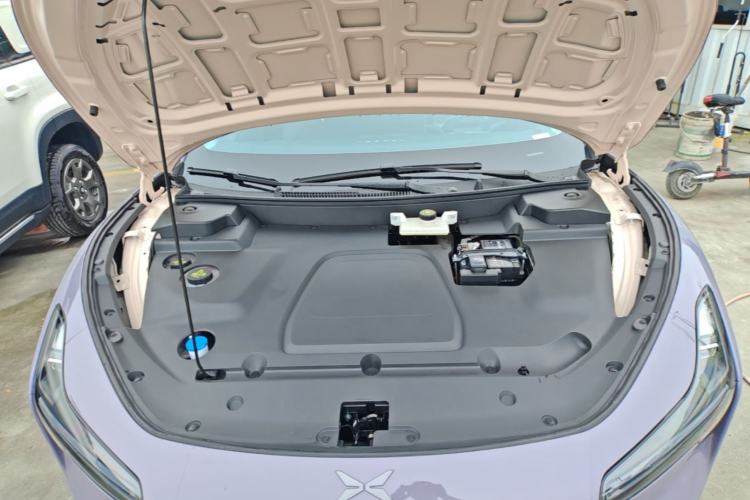 Used XPeng MONA M03 2024 620 with Ultra-Long Range Engine Bay