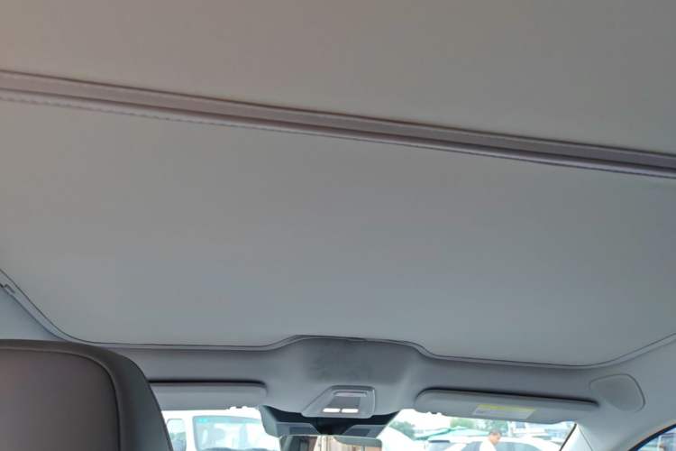 Used XPeng MONA M03 2024 620 with Ultra-Long Range Headliner