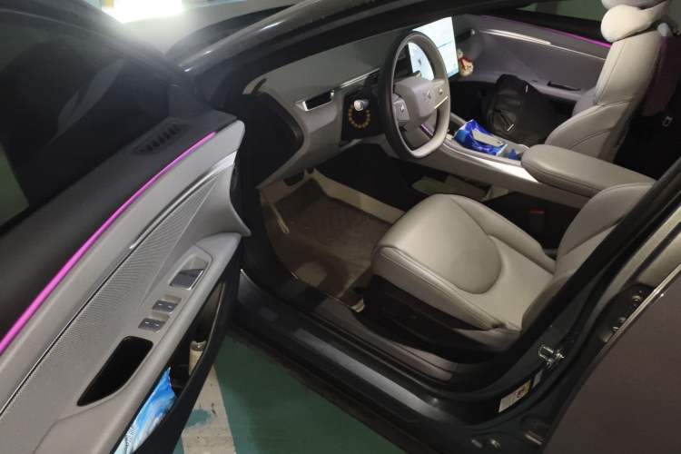 Used XPeng MONA M03 2024 620 with Ultra-Long Range Interior 3