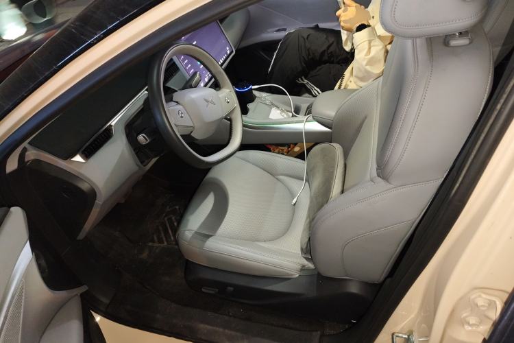 Used XPeng MONA M03 2024 620 with Ultra-Long Range Left Front Seat