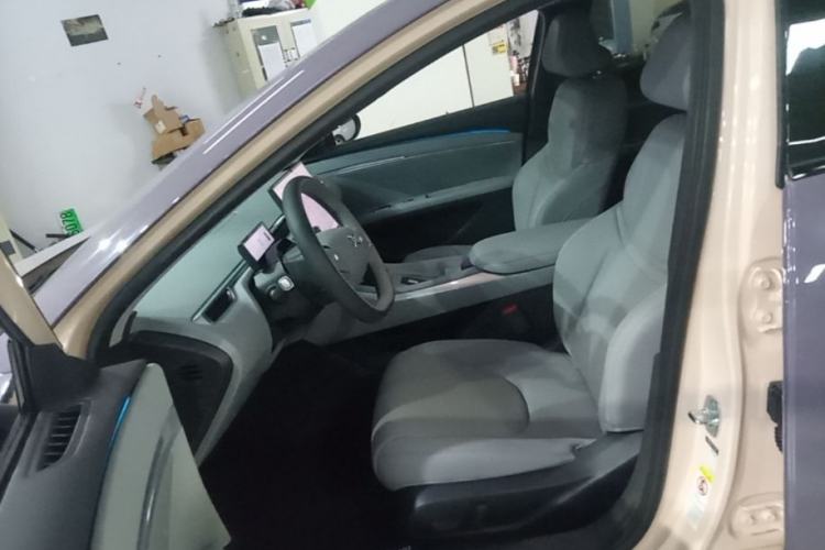 Used XPeng MONA M03 2024 620 with Ultra-Long Range Left Front Seat