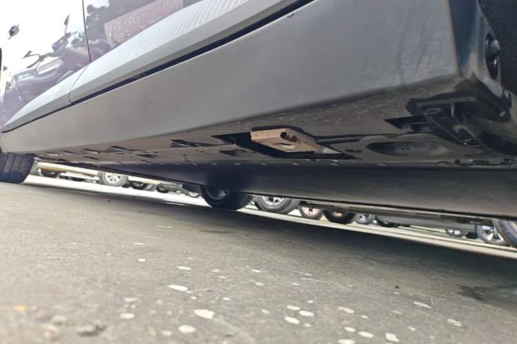 Used XPeng MONA M03 2024 620 with Ultra-Long Range Left Side Sill
