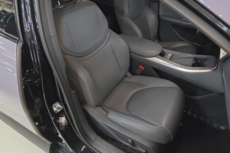 Used XPeng MONA M03 2024 620 with Ultra-Long Range Right Front Seat